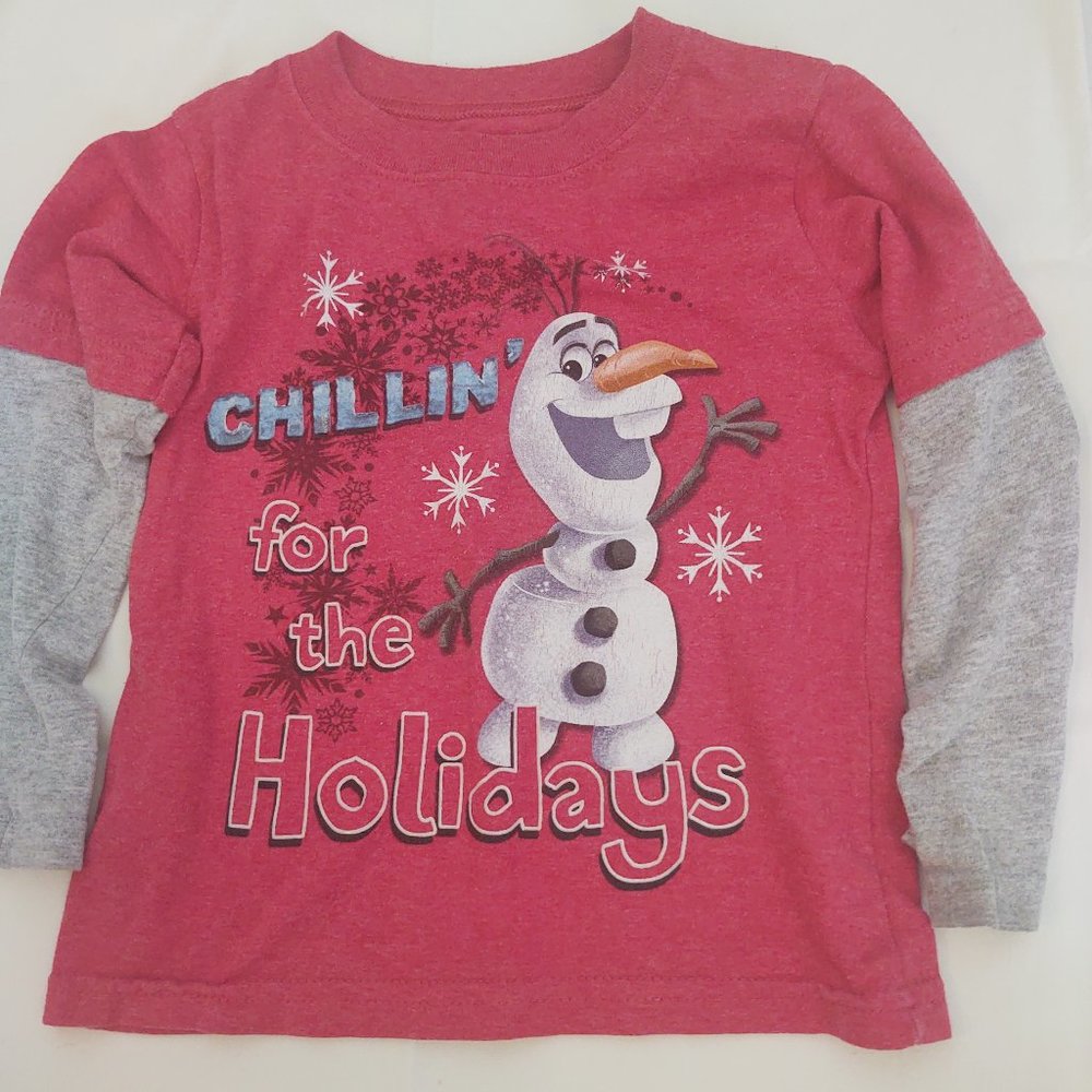 Disney"FROZEN" graphic "Chilin' for the holidays" casual SHIRT.